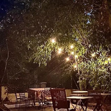 Chez Annie D'hote Pansiyon *