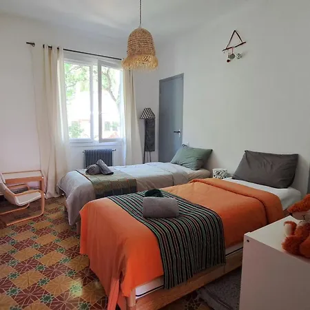 Chez Annie D'hote منزل للإقامة *